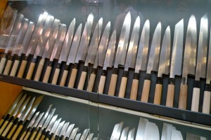 Le coutelier du marché de Nishiki